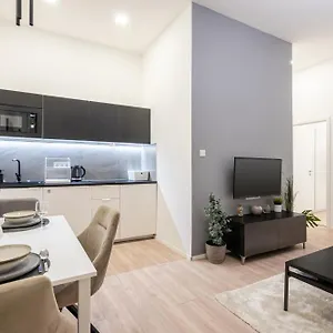 Kl31 - Urban Escape - Prime Location - Klauzal Square By Bqa , Boedapest Hongarije